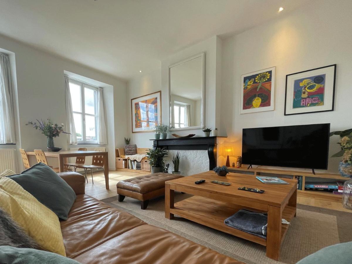Appartement Et Parking Privatif Le Long De L Escaut Tournai Luaran gambar